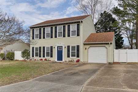 1104 Whitestone Way Virginia Beach, VA 23454