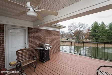 1281 Parkway Gardens Ct Louisville, KY 40217
