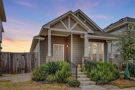 219 Friendship Oak DR San Marcos, TX 78666