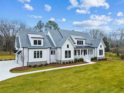 4536 Carlton Dr Nashville, TN 37215