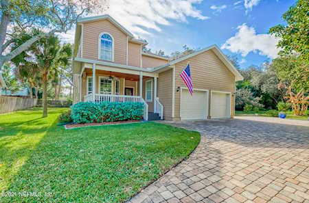 1042 Buddy Crout Ln Neptune Beach, FL 32266