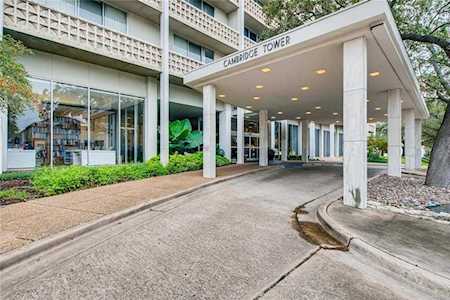 1801 Lavaca ST #3L Austin, TX 78701