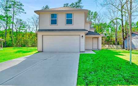 28709 Gumwood Ct Huntsville, TX 77320