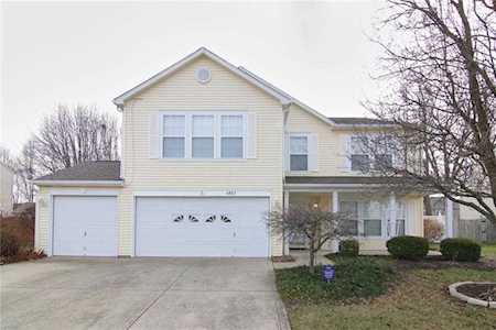 6863 Woodland Heights Dr Avon, IN 46123