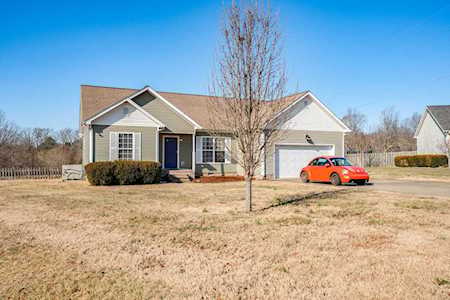 205 Coleman Dr White Bluff, TN 37187