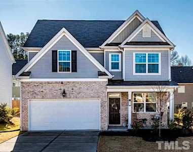 637 Stapleford Lane Fuquay Varina, NC 27526