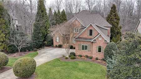 1510 Elmsford Ln Matthews, NC 28105