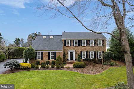 2703 East Ridge Ct Oakton, VA 22124