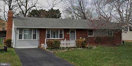 5004 Treetop Ln Alexandria, VA 22310