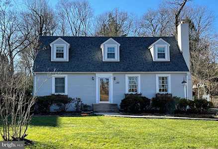 707 Poplar Dr Falls Church, VA 22046