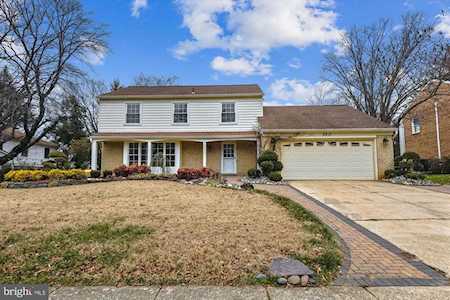8913 Falls Chapel Way Potomac, MD 20854