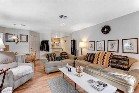 5044 Rainbow Blvd #106 Las Vegas, NV 89118