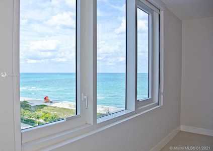 2301 Collins Ave #912 Miami Beach, FL 33139
