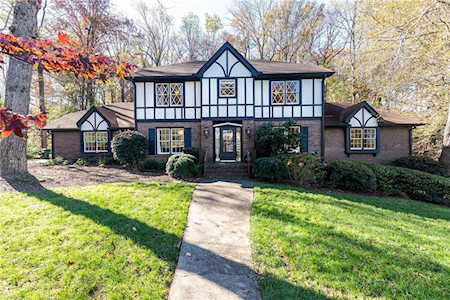 7670 Ryefield Dr Sandy Springs, GA 30350