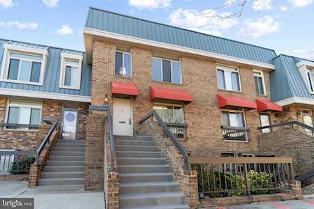 1745 Hayes St #2 Arlington, VA 22202