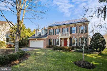 8305 Marble Dale Ct Alexandria, VA 22308