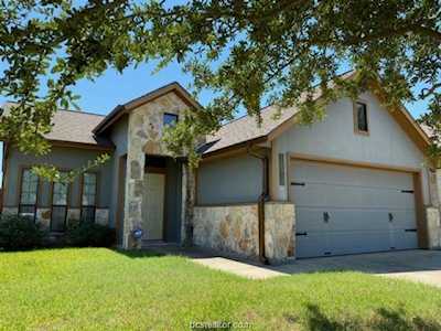 15513 Baker Meadow Loop College Station, TX 77845