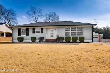 30 Hallsdale Dr Louisville, KY 40220