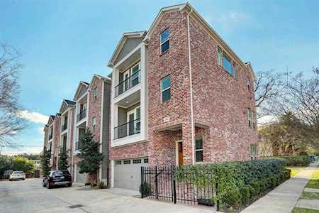4011 Lanark Ln Houston, TX 77025