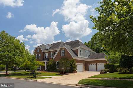 18746 Kipheart Dr Leesburg, VA 20176