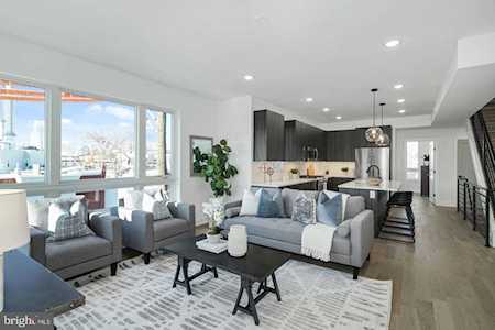 2457 Carpenter St #C Philadelphia, PA 19146
