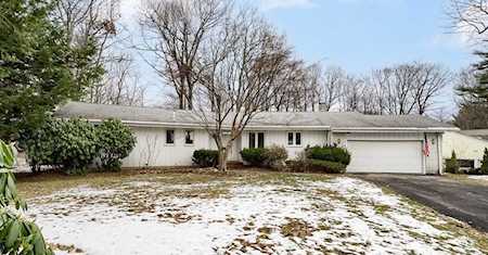 35 Lancelot Dr. Paxton, MA 01612
