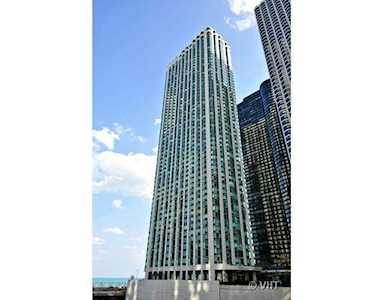 195 N Harbor Dr #4001 Chicago, IL 60601