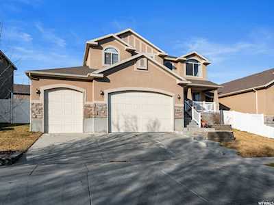 8036 Bury Rd West Jordan, UT 84081