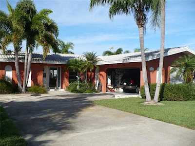 515 Harbor Dr N Indian Rocks Beach, FL 33785
