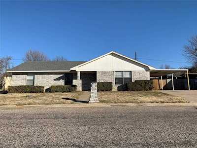 303 Tammy Court Collinsville, TX 76233