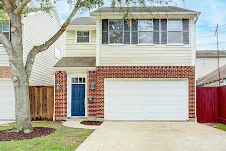 2511 Radcliffe St Houston, TX 77007