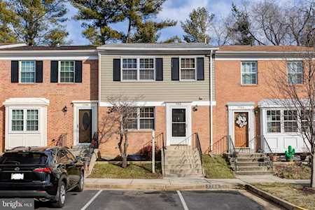 7766 Trevino Ln Falls Church, VA 22043