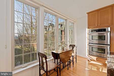 9666 Cedar Farm Circle Fairfax, VA 22031