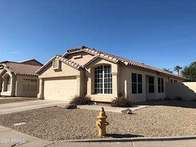 1072 W Bluebird Drive Chandler, AZ 85286