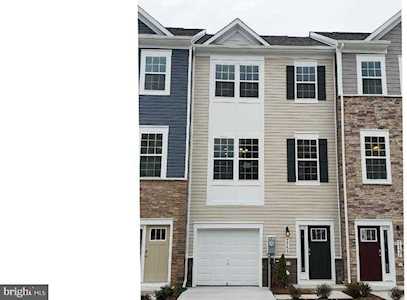 1830 Roslynhill Trl Odenton, MD 21113