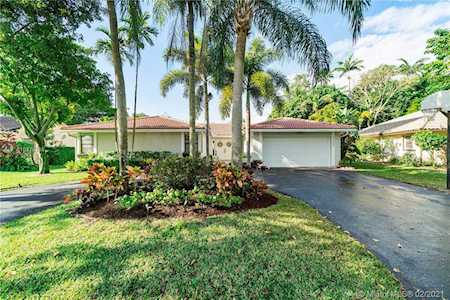 1222 NW 113th Ter Coral Springs, FL 33071