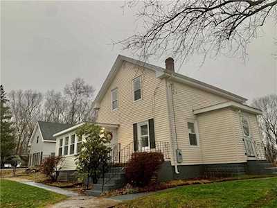 8 Barbers Ct West Warwick, RI 02893
