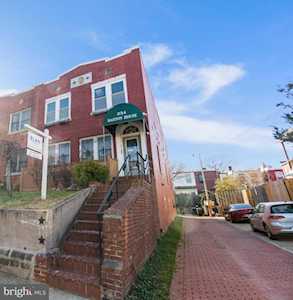 334 14th Place NE #4 Washington, DC 20002