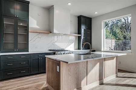 3922 Redding Row Dallas, TX 75220