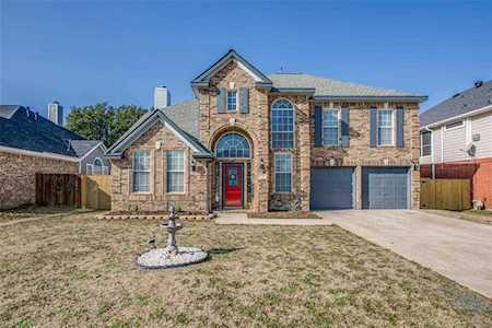 5729 Christy Lane Haltom City, TX 76137