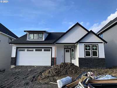 227 E Taylor Dr Newberg, OR 97132
