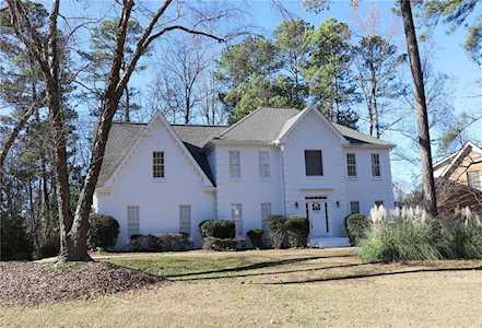 2110 Dunwoody Heritage Dr Sandy Springs, GA 30350
