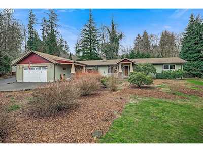 15795 SE Heidi Ln Damascus, OR 97089