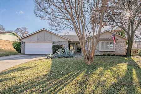 2923 Cresthaven Drive Grapevine, TX 76051