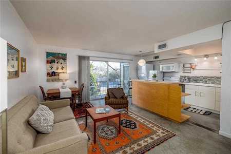 1304 Mariposa DR #122 Austin, TX 78704