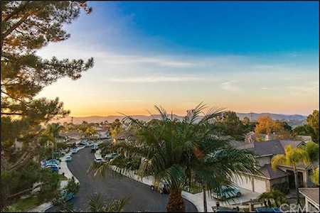 19 Sandbridge Aliso Viejo, CA 92656