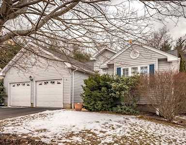 9 Deacon St #9 Northborough, MA 01532