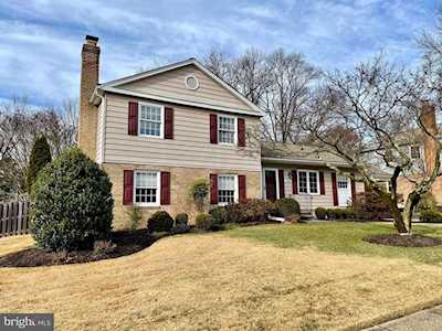7006 Lamp Post Ln Alexandria, VA 22306