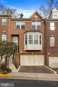 1310 Washington St Falls Church, VA 22046