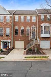 47667 Sandbank Square Sterling, VA 20165